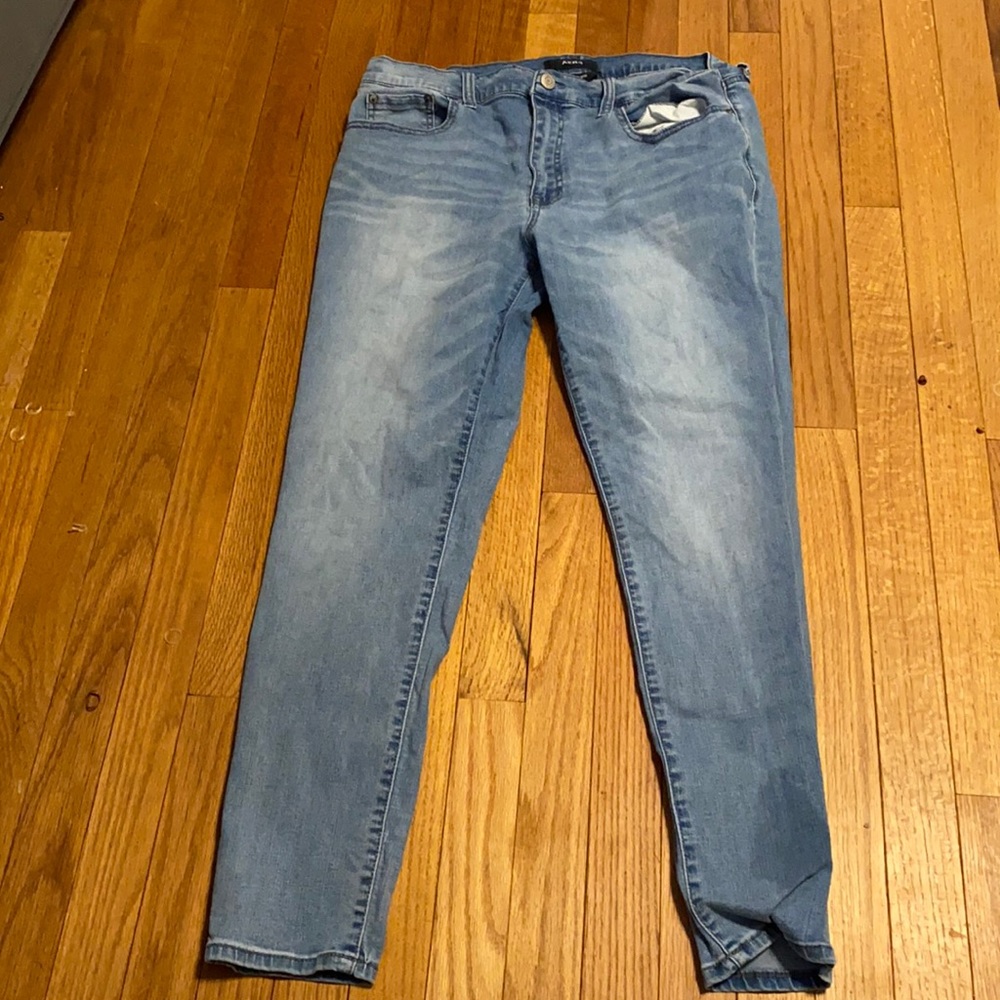 jeans